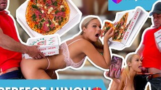 I fuck pizza delivery guy while he eats my pizza: SASHA (Holland Porn) - SEXYBUURVROUW 